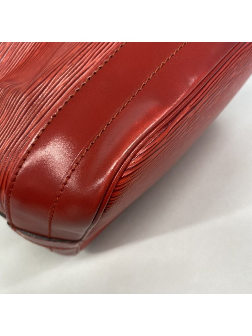 ★SOLD★ Louis Vuitton Shoulder Bag Epi Noe Castilian - Picture 6 of 10